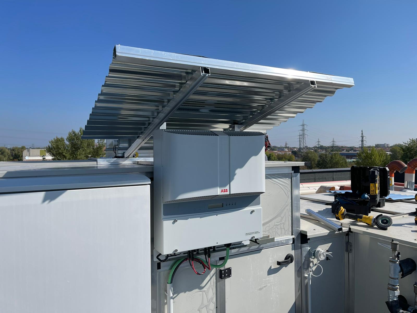 Realizzazione Impianti Elettrici e Meccanici Istituto Selmi e Corni 65